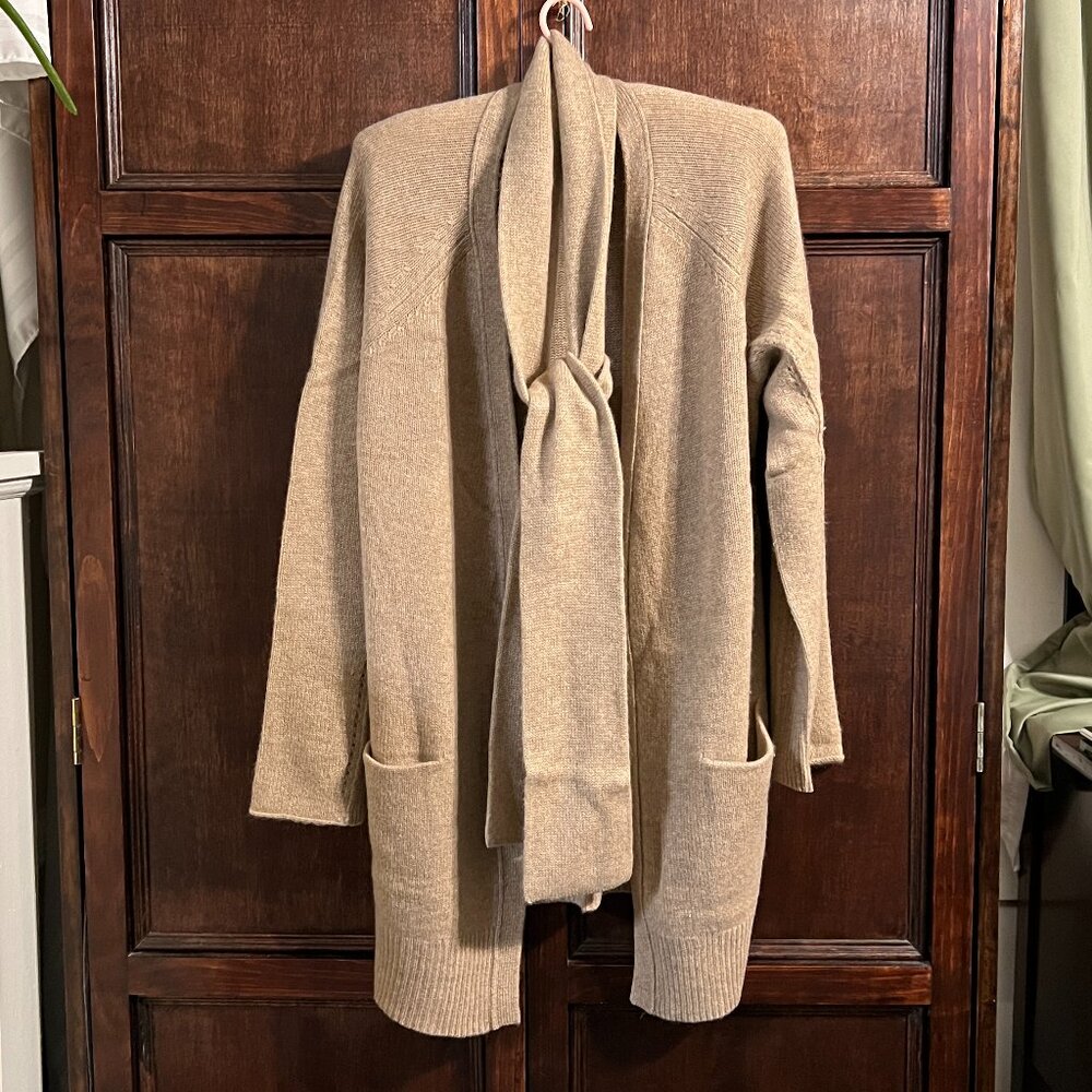 SKULL CASHMERE WRAP CARDI WITH TIE BELT SIZE M
